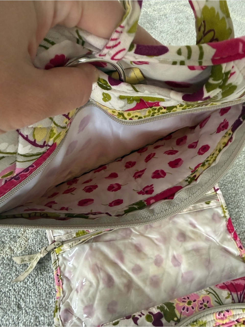 Vera Bradley Hanging Travel Organizer – Pink Floral - Picture 5 of 6